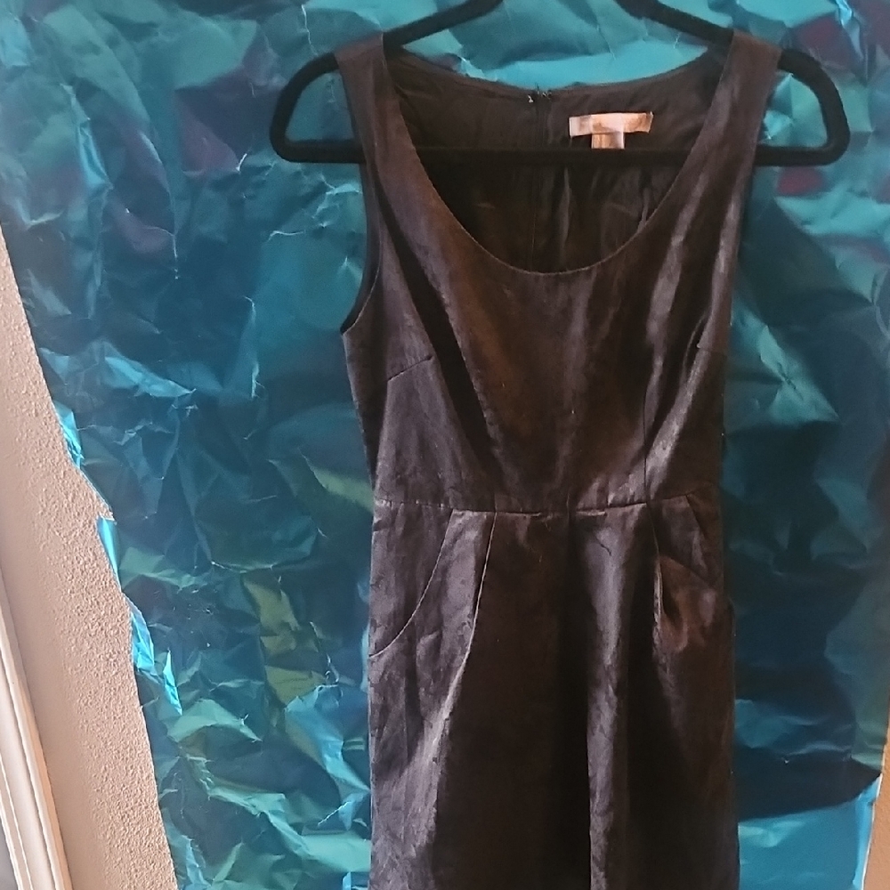 Elegant Black Sleeveless Dress